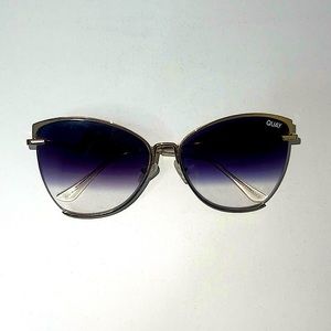 Quay Woman’s Sunglasses